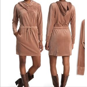 NWT CALVIN KLEIN DRAWSTRING VELOUR DRESS